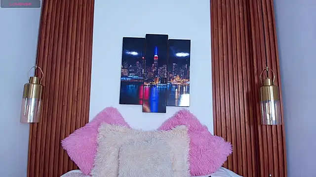 Emily Vaughan online show from 10-05-25, 03:19