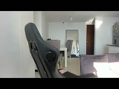 Snapshot of Silvana_Rodriguez_ chatting on 10-09-25, 12:28 Silvana Rodriguez  online show from 10-09-25, 12:28