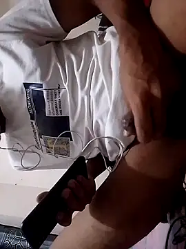 Snapshot of Silly_Boy12 chatting on 10-01-25, 08:02 Silly Boy12 online show from 10-01-25, 08:02