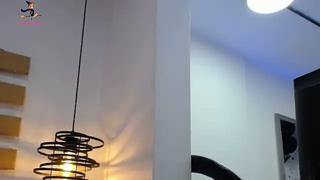 ArianaSantana online show from 10-31-25, 01:08