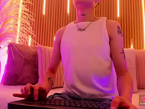 ArianaSantana online show from 12-03-25, 12:48