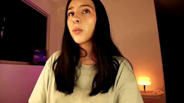 violethun  online show from 10-16-25, 04:10