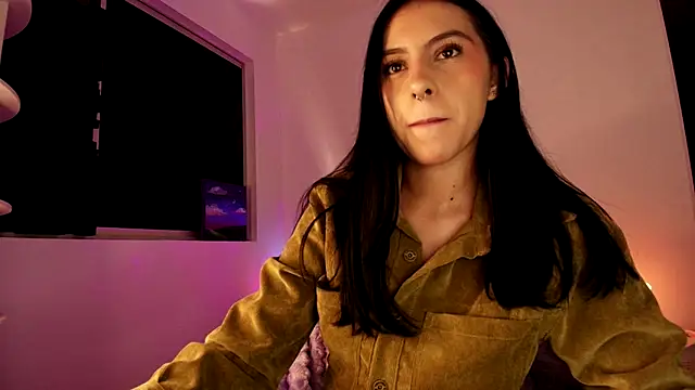violethun  online show from 10-15-25, 04:00