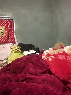 Snapshot of Nh64 chatting on 02-15-26, 02:01 Nh64 online show from 02-15-26, 02:01