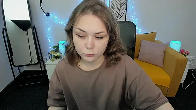 Sophi gi online show from 09-18-25, 04:48