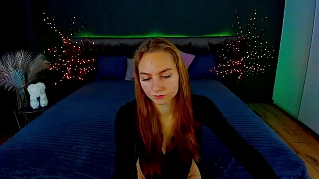 MilaAddams online show from 10-31-25, 06:43