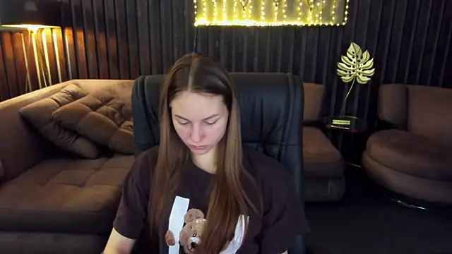 MilaAddams online show from 07-08-26, 05:41