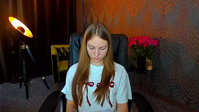 MilaAddams online show from 07-01-26, 05:41