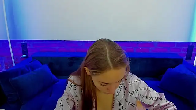 MilaAddams online show from 11-12-25, 06:39