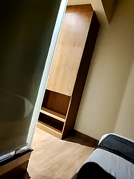 NehaQn online show from 09-18-25, 05:05