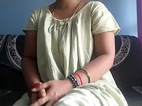 NehaQn online show from 09-13-25, 01:05