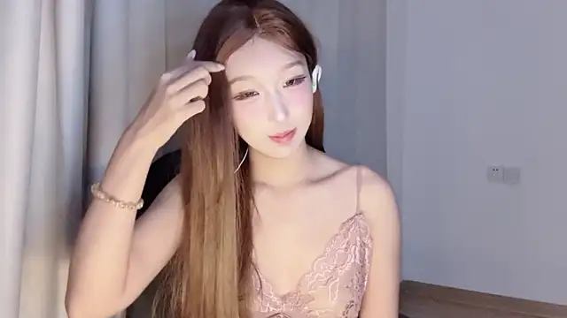 Snapshot of Winnie666- chatting on 09-25-25, 03:40 Winnie666- online show from 09-25-25, 03:40