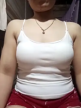 Snapshot of LucyyLy chatting on 05-05-26, 11:57 LucyyLy online show from 05-05-26, 11:57