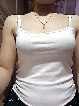 LucyyLy online show from 02-14-26, 06:13