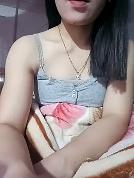 LucyyLy online show from 02-05-26, 11:55