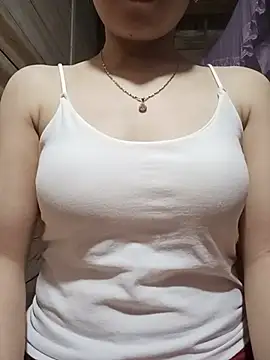 Snapshot of LucyyLy chatting on 05-29-26, 12:55 LucyyLy online show from 05-29-26, 12:55