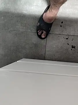 Yazaza1999 online show from 10-19-25, 08:11