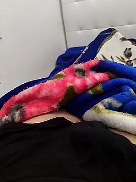 Yazaza1999 online show from 09-27-25, 06:08