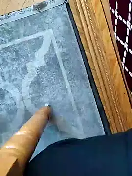 Yazaza1999 online show from 10-28-25, 02:27