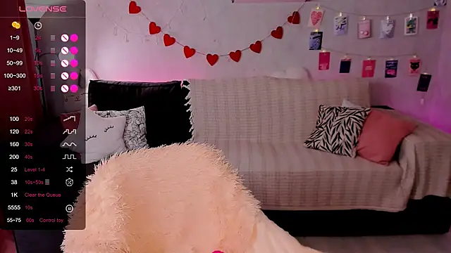 LillianShine online show from 07-05-26, 04:19