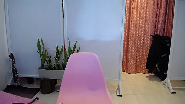 Manuela lara  online show from 11-10-25, 01:38