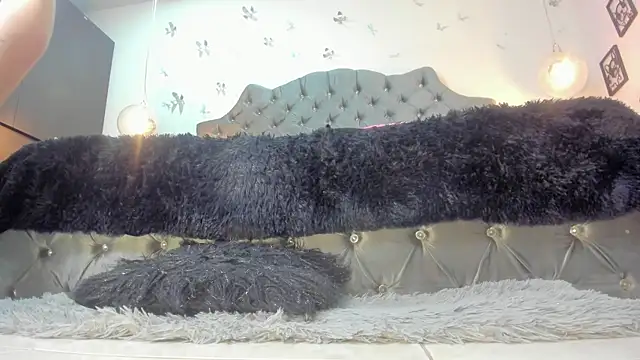 i Carolinee online show from 01-07-26, 02:00