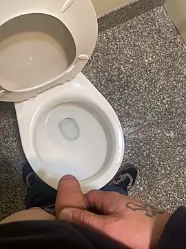 Pedro98801 online show from 11-11-25, 04:18