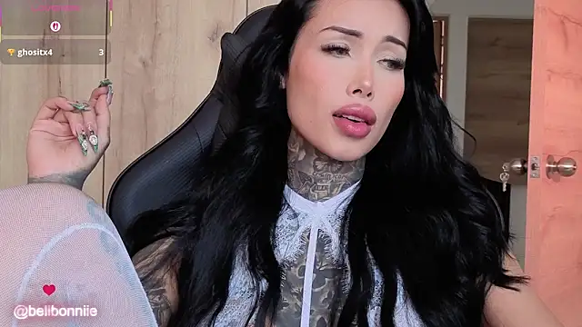 belllbonniie online show from 10-14-25, 06:52