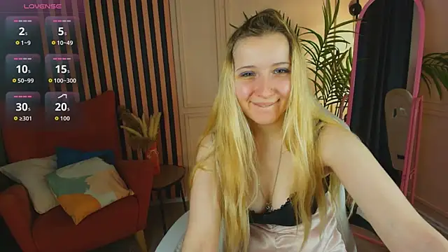 Snapshot of Milana_Key chatting on 09-10-25, 07:18 Milana Key online show from 09-10-25, 07:18