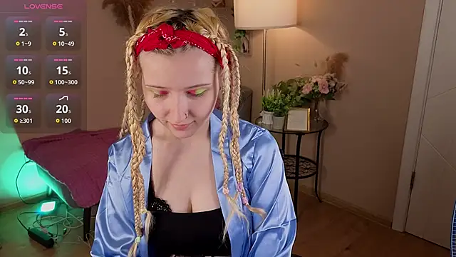 Milana Key online show from 12-04-25, 09:36