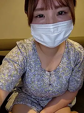 Snapshot of --MIYUKI chatting on 10-21-25, 11:42 --MIYUKI online show from 10-21-25, 11:42