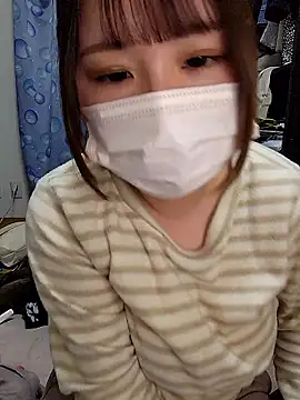 Snapshot of --MIYUKI chatting on 04-27-26, 04:27 --MIYUKI online show from 04-27-26, 04:27