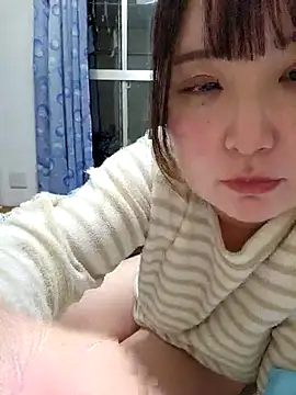 Snapshot of --MIYUKI chatting on 04-25-26, 06:38 --MIYUKI online show from 04-25-26, 06:38