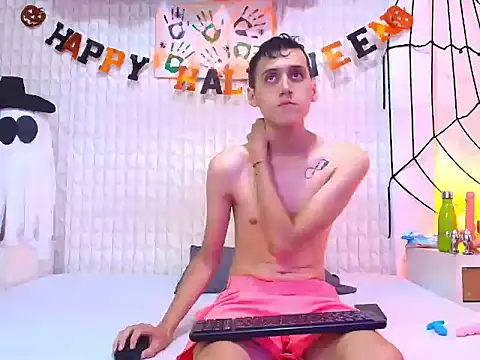 LuigiMarchetti online show from 10-29-25, 08:52