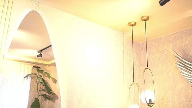 Tayler Kim online show from 10-29-25, 06:18