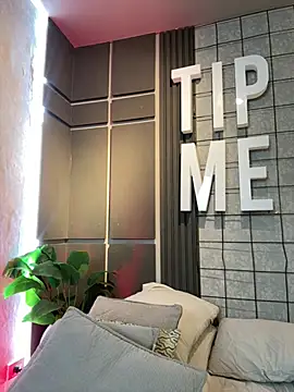 Tayler Kim online show from 03-26-26, 04:38