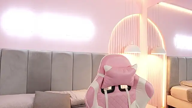 Tayler Kim online show from 01-08-26, 06:58