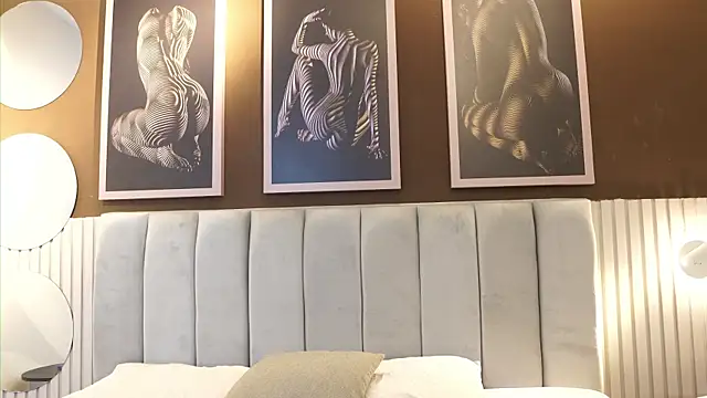 Tayler Kim online show from 12-21-25, 04:19