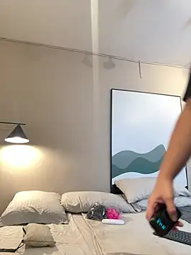 Snapshot of Tayler_Kim chatting on 02-18-26, 06:48 Tayler Kim online show from 02-18-26, 06:48