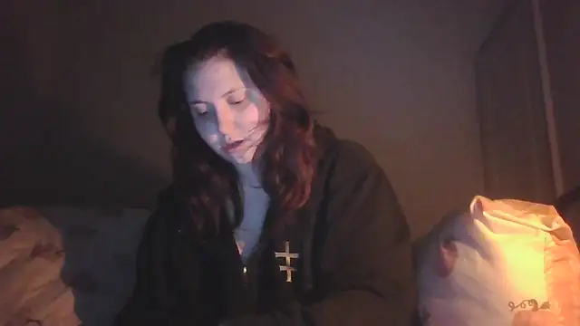 Snapshot of RoseMaee chatting on 10-05-25, 09:49 RoseMaee online show from 10-05-25, 09:49