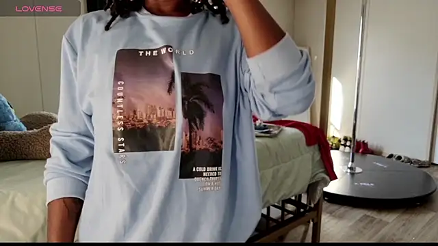 Snapshot of MarleyAquafina chatting on 10-02-25, 12:52 MarleyAquafina online show from 10-02-25, 12:52