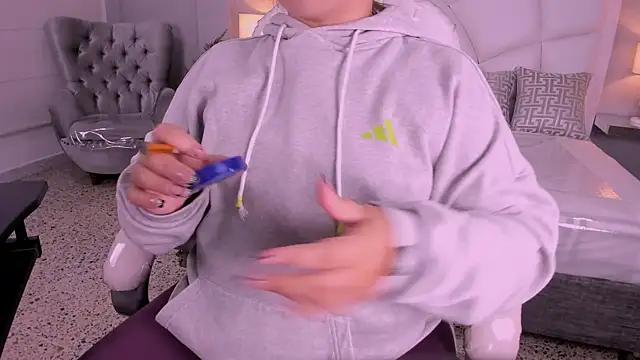 Miss Francheska online show from 02-18-26, 12:12