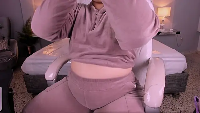 Miss Francheska online show from 02-11-26, 11:54