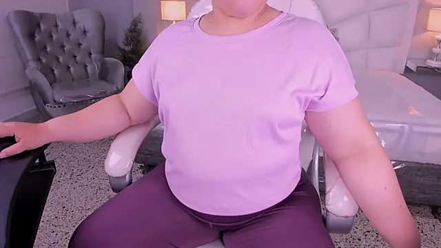 Miss Francheska online show from 02-21-26, 12:07