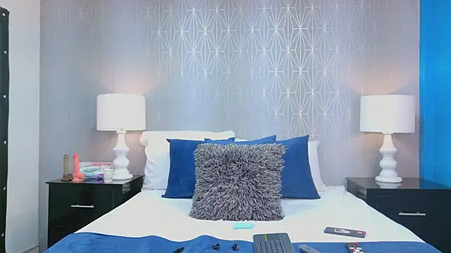 ZoeWilliis online show from 02-17-26, 12:57