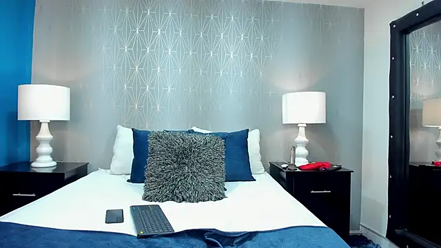 ZoeWilliis online show from 11-08-25, 01:58