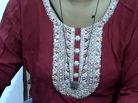 Snapshot of Hott_Noor chatting on 09-08-25, 02:16 Hott Noor online show from 09-08-25, 02:16