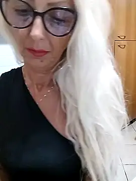  sexyBLONDE46  online show from 07-20-26, 01:24