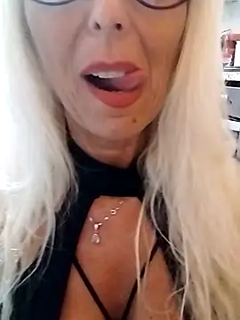  sexyBLONDE46  online show from 07-23-26, 01:08