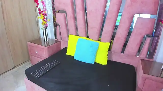 MaraKarly online show from 02-26-26, 11:27